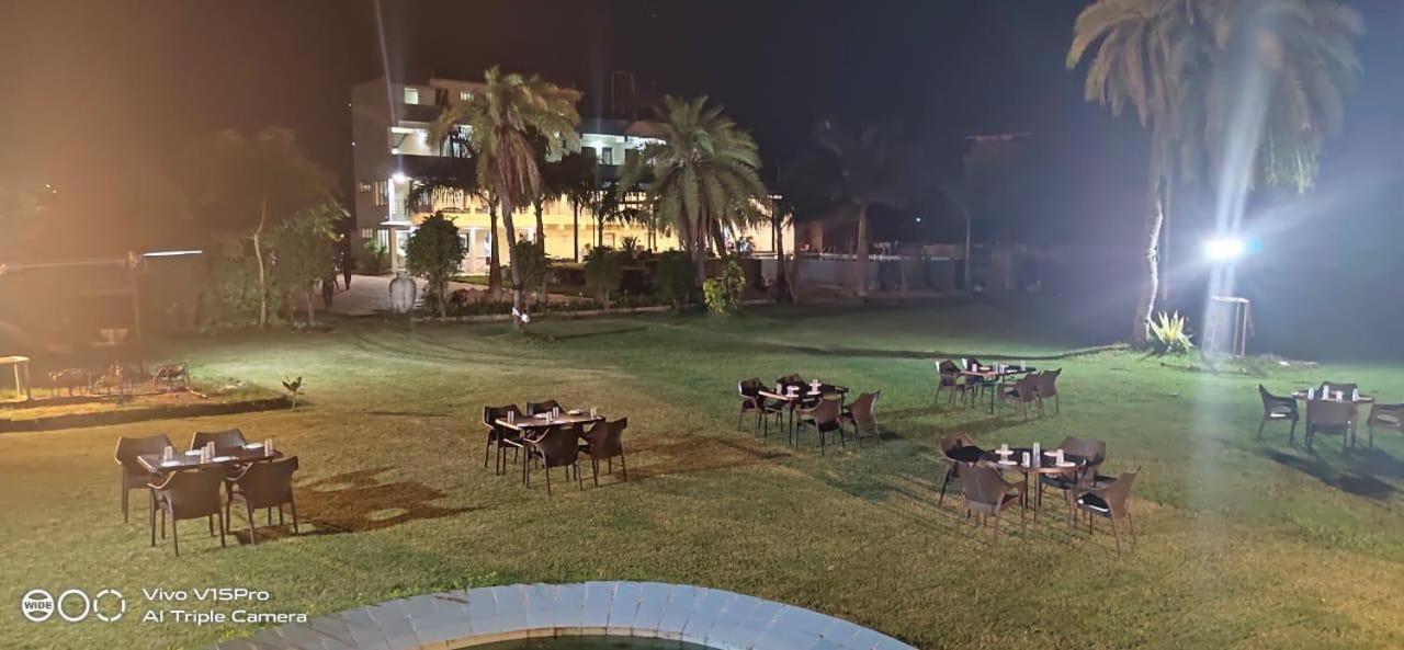 Hotel Silent Daman Esterno foto